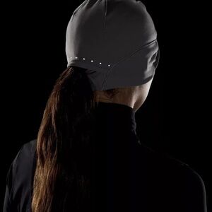 Lululemon Run it All Beanie